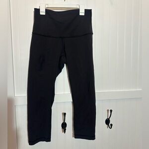 Lululemon cropped leggings size 8